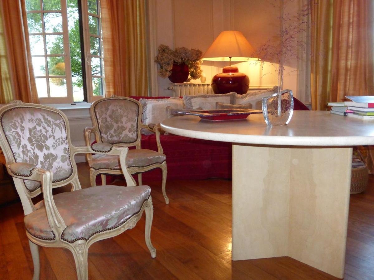 Le Manoir Sur La Roche, 74, Impasse Du Manoir, 71520 Navour Sur Grosne D121 Bed & Breakfast Clermain Екстериор снимка