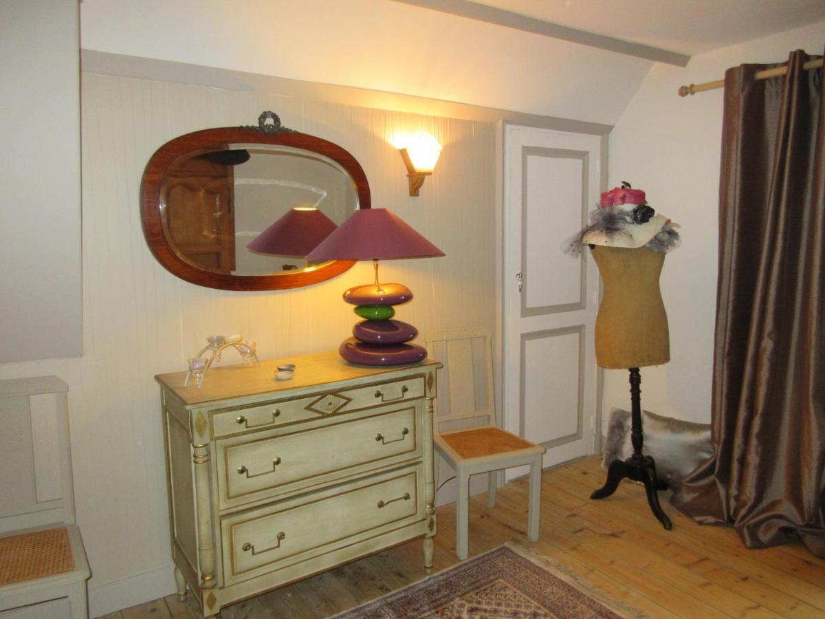 Le Manoir Sur La Roche, 74, Impasse Du Manoir, 71520 Navour Sur Grosne D121 Bed & Breakfast Clermain Екстериор снимка
