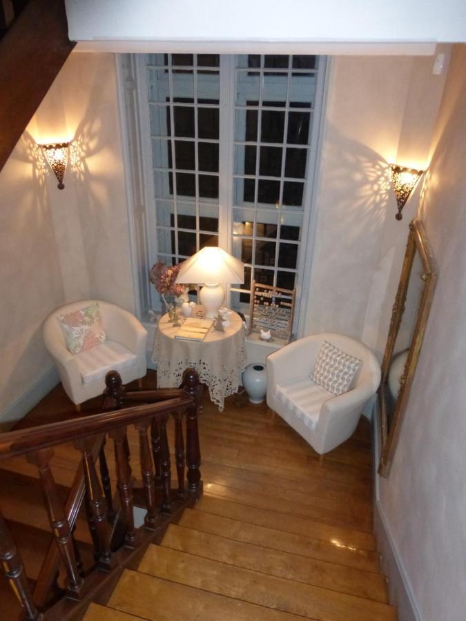 Le Manoir Sur La Roche, 74, Impasse Du Manoir, 71520 Navour Sur Grosne D121 Bed & Breakfast Clermain Екстериор снимка